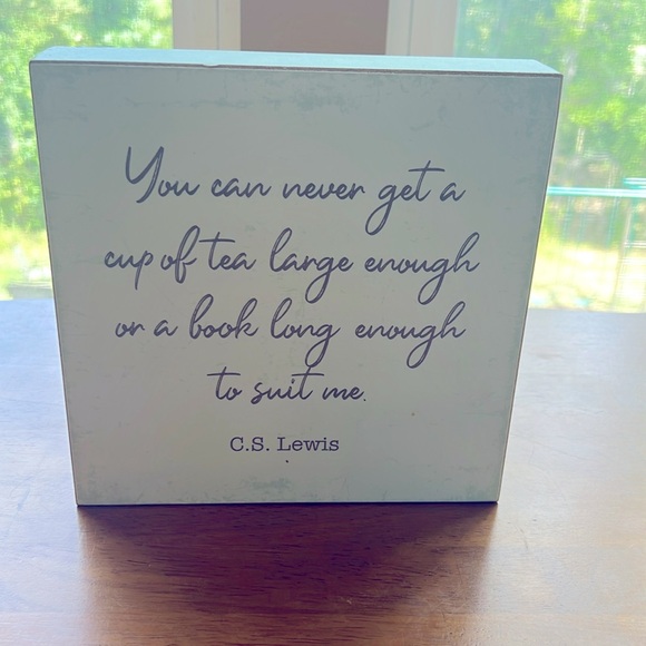 Can never get a cup of tea large enough/ Book long enough me C S Lewis display - Picture 1 of 4